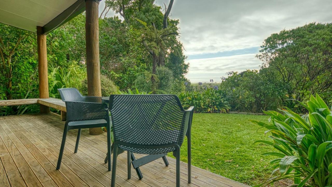 Paparoa Beach Hideaway With Hot Tub Barrytown Kültér fotó