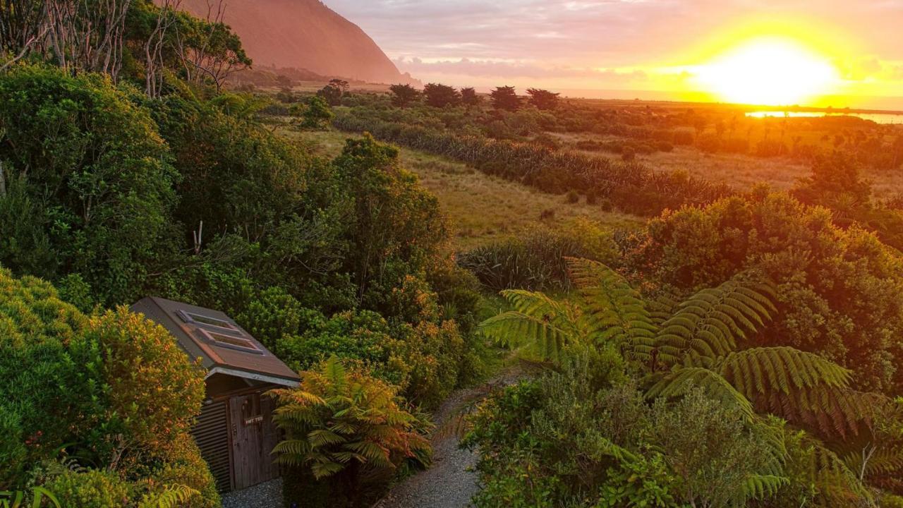 Paparoa Beach Hideaway With Hot Tub Barrytown Kültér fotó