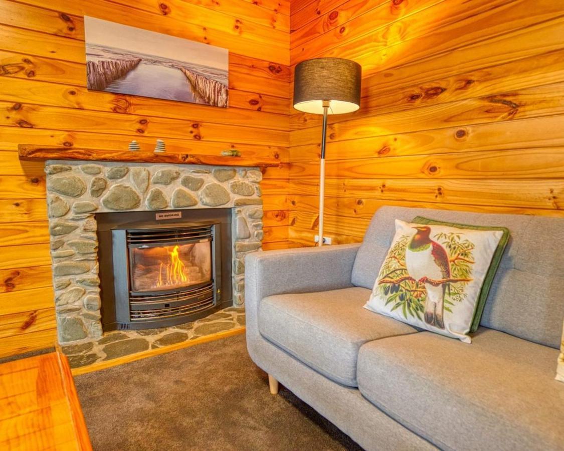 Paparoa Beach Hideaway With Hot Tub Barrytown Kültér fotó