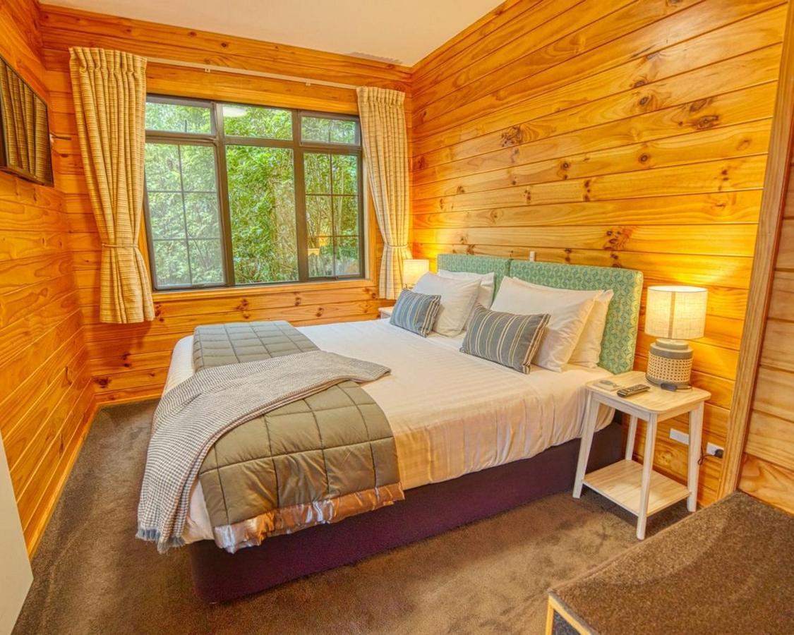 Paparoa Beach Hideaway With Hot Tub Barrytown Kültér fotó