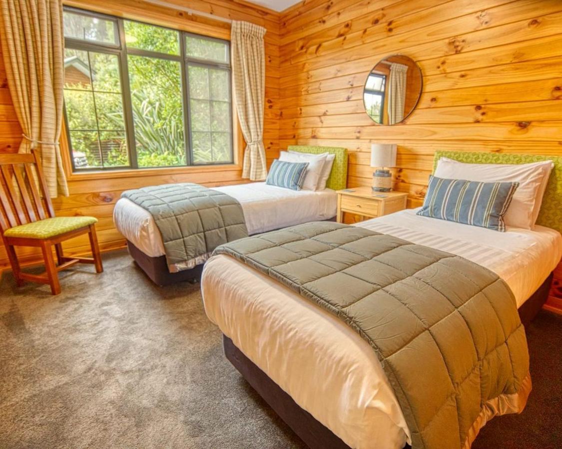 Paparoa Beach Hideaway With Hot Tub Barrytown Kültér fotó