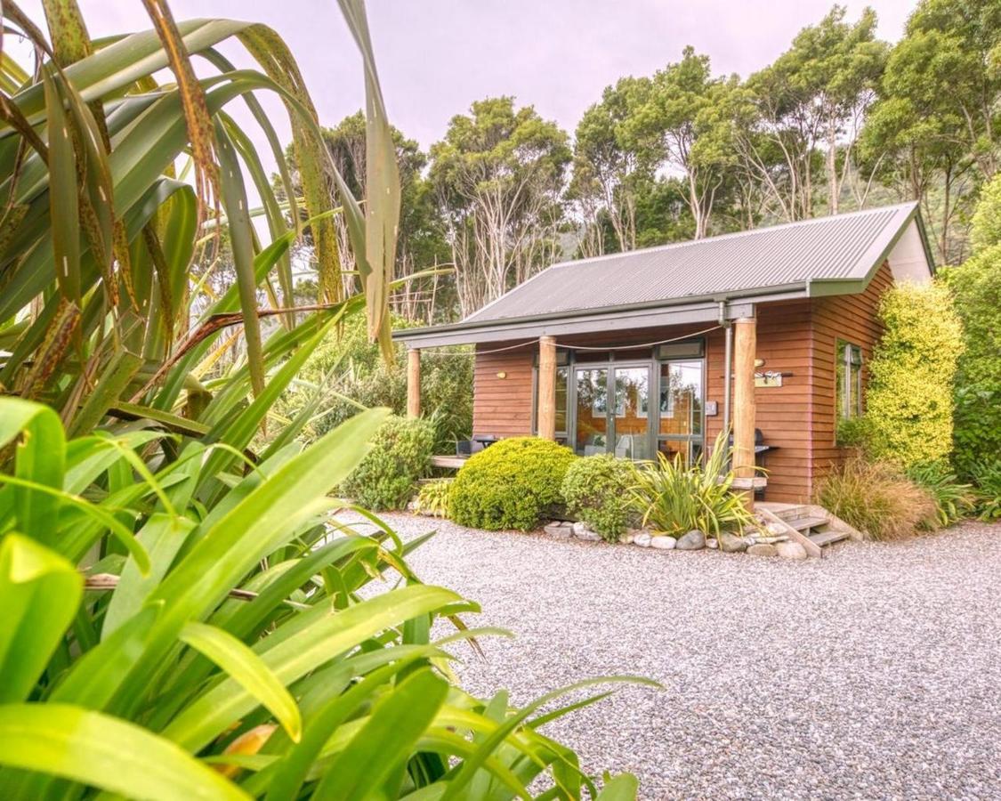 Paparoa Beach Hideaway With Hot Tub Barrytown Kültér fotó